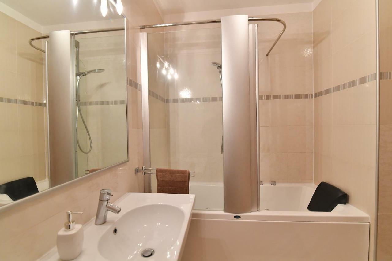 City Penthouse Vita Pula Zewnętrze zdjęcie