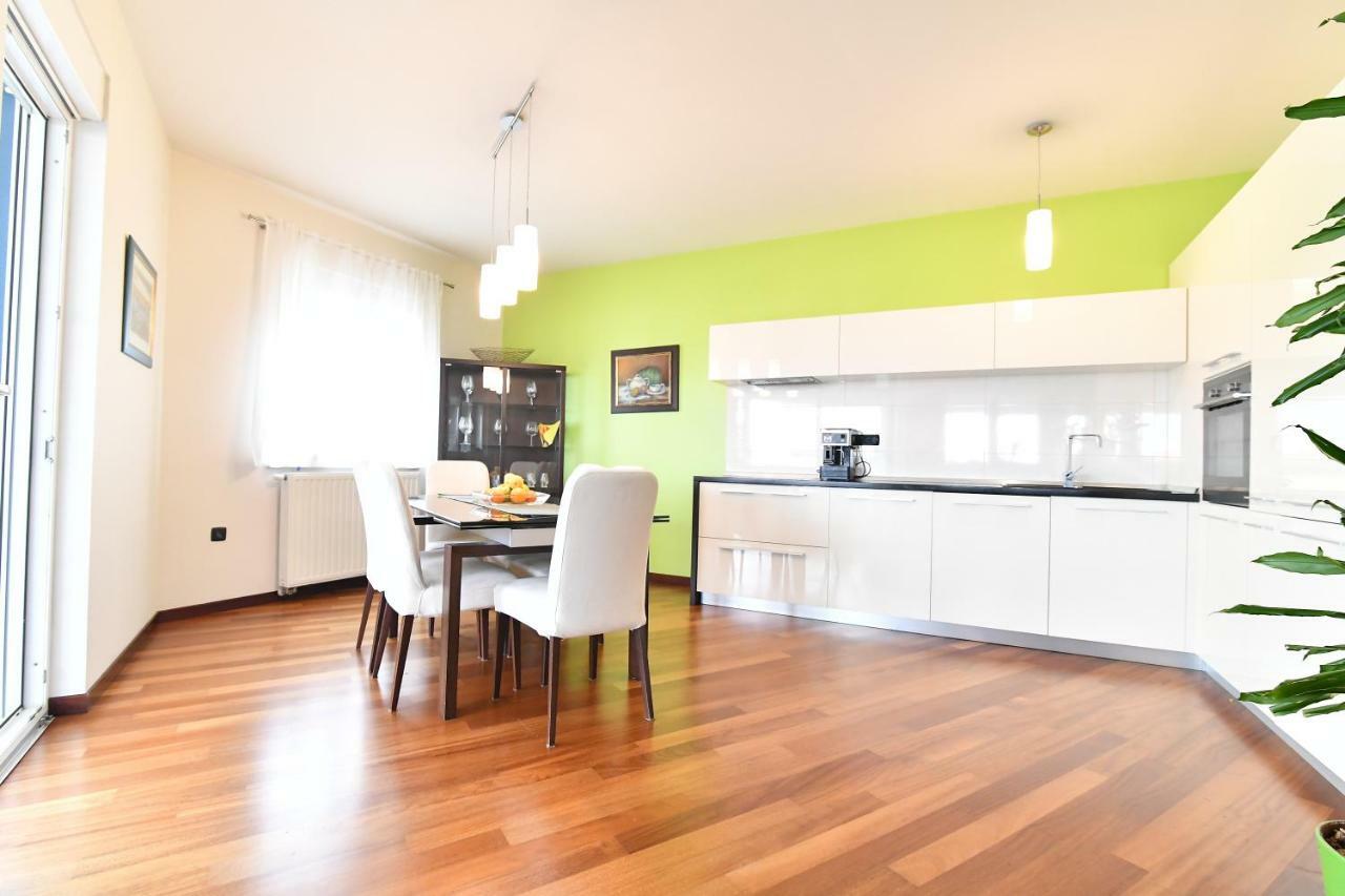 City Penthouse Vita Pula Zewnętrze zdjęcie